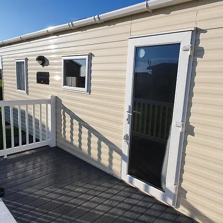 Oxley Retreat, West Sands, Seal Bay Resort Selsey Exterior photo