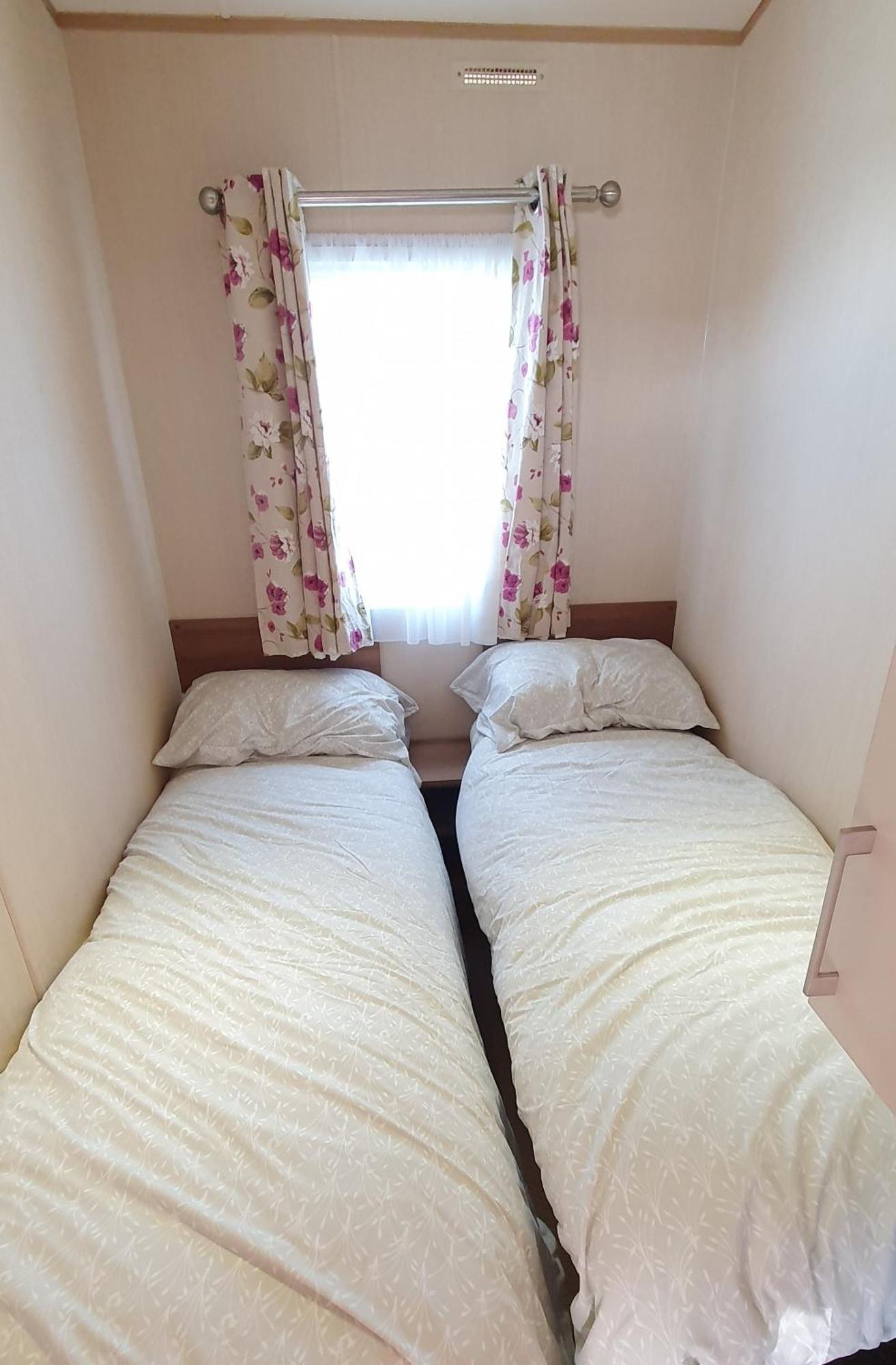 Oxley Retreat, West Sands, Seal Bay Apartment